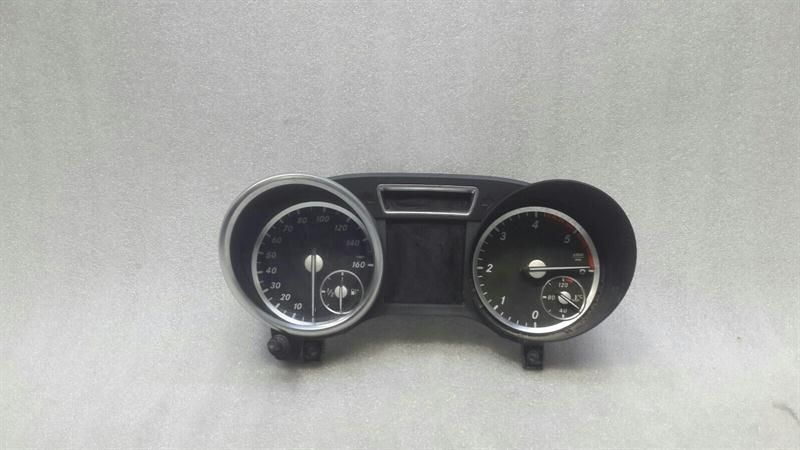 Mercedes ML W166 Instrument Cluster A1669003806 Speedometer MPH OM651