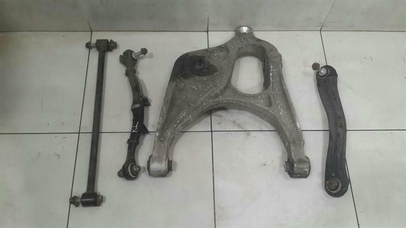 Mercedes ML W166 left rear wishbone A1663500906 rear left wishbone set