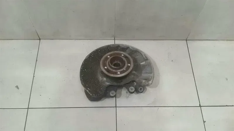 Mercedes ML W166 Right Rear Hub A1663500508 Wheel Bearing Housing Rear Right OM651