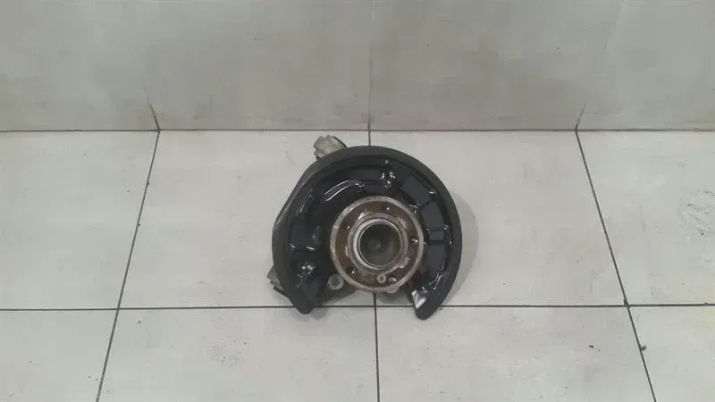 Mercedes A Class W176 Left Rear Hub A2463503541 wheel bearing housing rear LI OM651