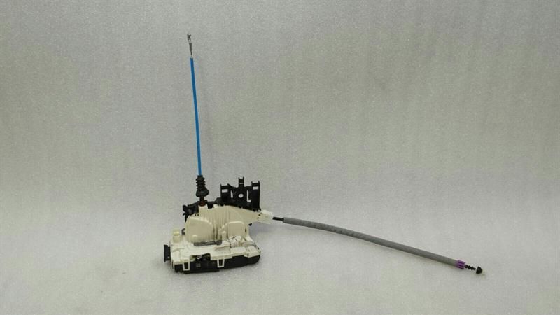 Mercedes A Class W176 FRH Door Lock A1667200635 Front Right Door Lock