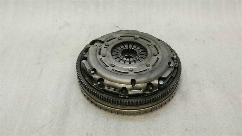 Mercedes A Class W176 Flywheel Clutch Basket A0262500501 Clutch Flywheel