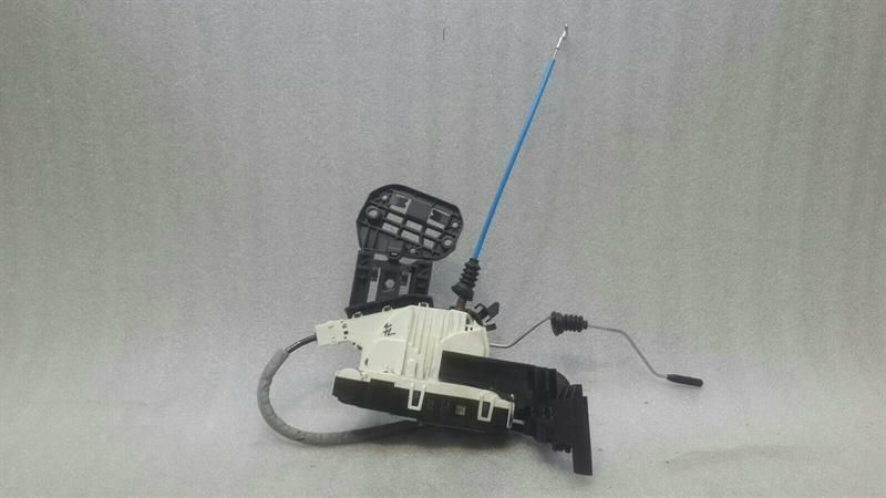 Mercedes A Class W176 Front Left Door Lock A1667200735 RHD RIGHT HANDLEBAR.