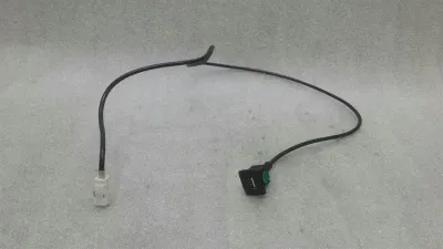 MERCEDES A Class W176 USB Input A1178200315 ECU Cable Interface