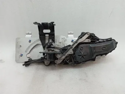 ROLLS ROYCE WRAITH RR5 DAWN RADIATOR MASCOT RETRACTABLE 51137377371-