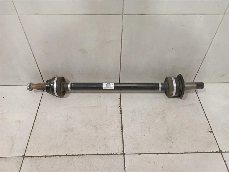 Rolls Royce Wraith RR5 Drive Shaft Rear Right 33208654608 RRH Drive Shaft