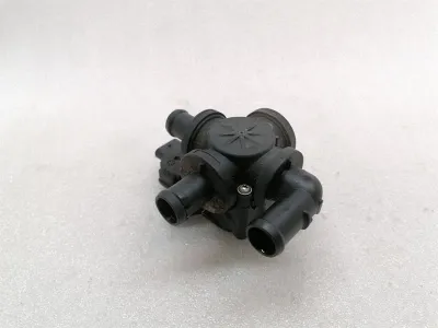 Porsche Taycan 9J heater valve 9J1963375J heater valve -