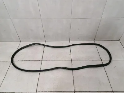 Rolls Royce Wraith RR5 COUPE Boat Lid Seal 51767301515 Tailgate Seals -