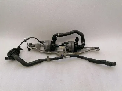 Mercedes GT C190 GTS S Coupe Additional Cooling Pump A0005003800 Coolant Pump