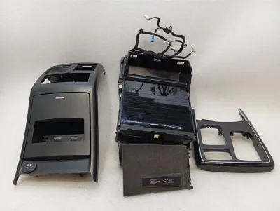 Mercedes GLE W292 C292 Console A1666806603 Center Console Console A1669050052-