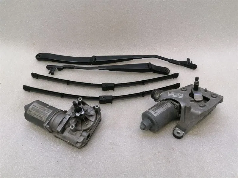 MERCEDES GT C190 GTS S COUPE FRONT WIPER LINKAGE A1908200500 RIGHT HAND DRIVE RHD-