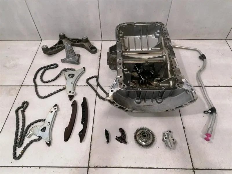 MERCEDES C43 AMG M276 V6 W205 OIL SUMP A2760106211 OIL PAN