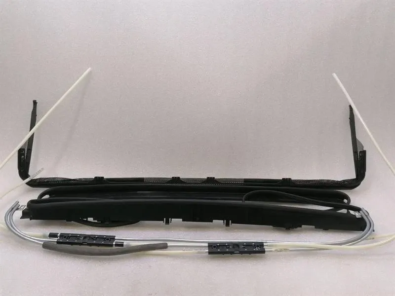 Mercedes C Class W205 Sunroof Guide Tube A2057802800 Panoramic Roof Guide Tube-
