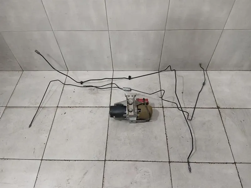 FERRARI GTC4 LUSSO F151M HYDRAULIC PUMP 844229 LIFT SYSTEM HYDRAULIC PUMP