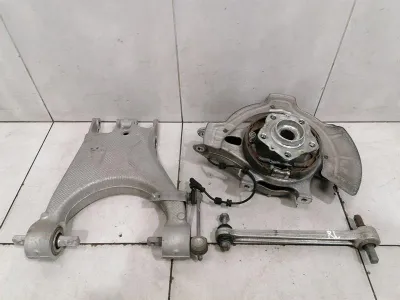 Ferrari GTC4 Lusso F151M Left Rear Hub 294850 Wheel Bearing Housing Rear Left -