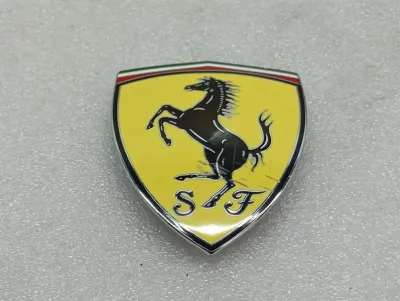 FERRARI GTC4 LUSSO T 3.9 V8 F151M 87344500 SQUADRA CORSE SHIELD BADGE