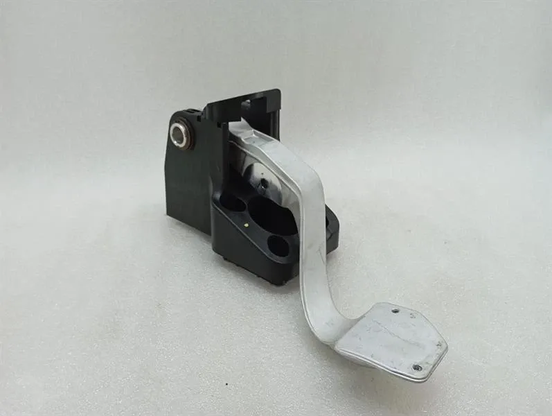 FERRARI 812 SUPERFAST F152M BRAKE PEDAL 261846 RIGHT HAND DRIVE RHD