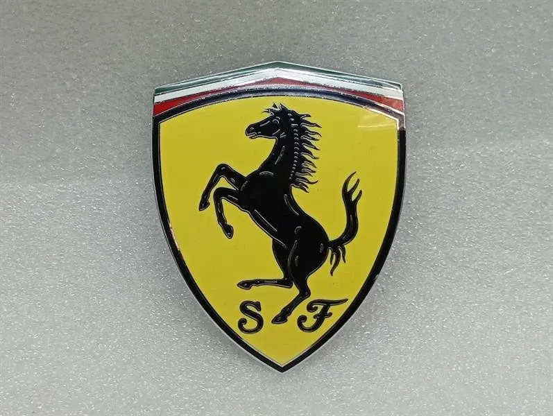 FERRARI GTC4 LUSSO T 3.9 V8 F151M 87344500 SQUADRA CORSE SHIELD BADGE