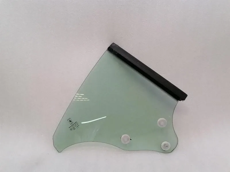 Ferrari California T F149 Right Rear 1/4 Glass 69845300 Screen 1/4 Rear RH-