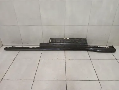 Ferrari 812 Superfast F152M left carbon side skirt 89130200 side skirts Li-