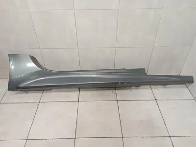 Ferrari California T F149 14-17 side skirt 85153910 RH side skirts -