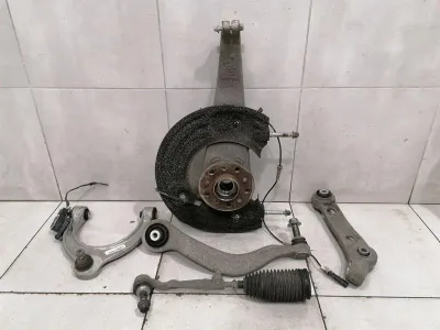 BMW 5 F90 M5 Left Front Hub 31107857011 Wheel Bearing Housing Front Left X-DRIVE AWD-