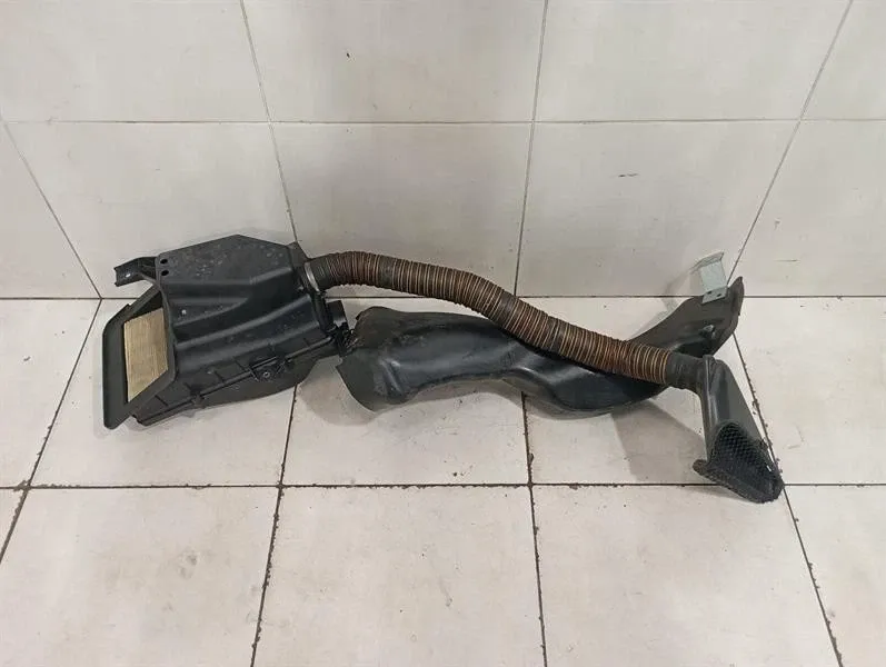 Ferrari 599 GTB F141 Air Filter Box 220386 RH Air Filter Box -