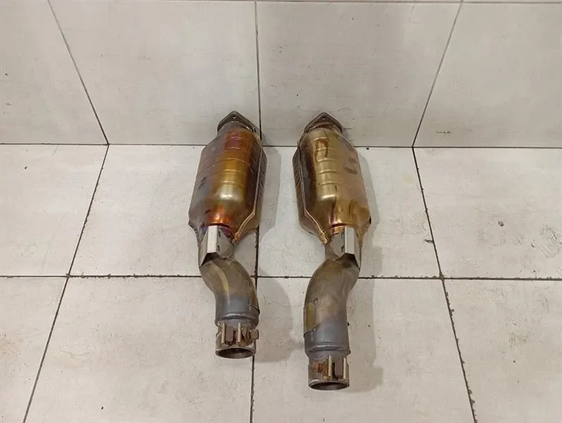 Ferrari 599 GTB F141 Secondary Catalytic Converter 220687 Catalytic Converter Kit