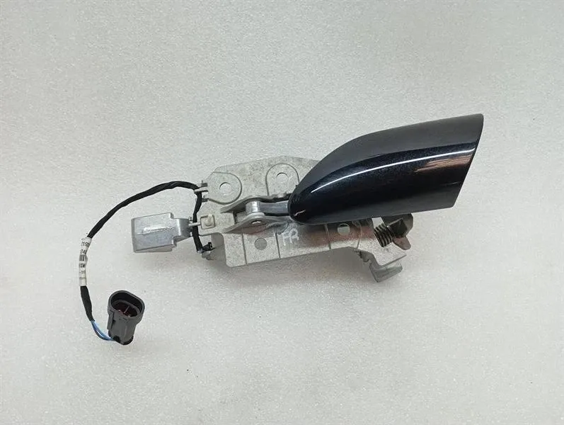 Ferrari GTC4 Lusso T 3.9 V8 F151M Door Handle 87507400 RH Door Handle