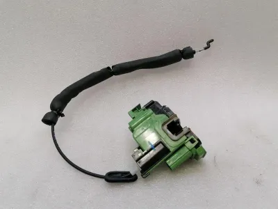 Ferrari GTC4 Lusso F151M left door lock 88778100 left door lock -