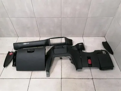 FERRARI CALIFORNIA T F149 14-17 DASHBOARD 859098 RHD LEATHER SET LOWER PARTS-