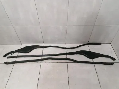 Ferrari GTC4 Lusso F151M Engine Bay Seal 88031200 Gaskets Set-