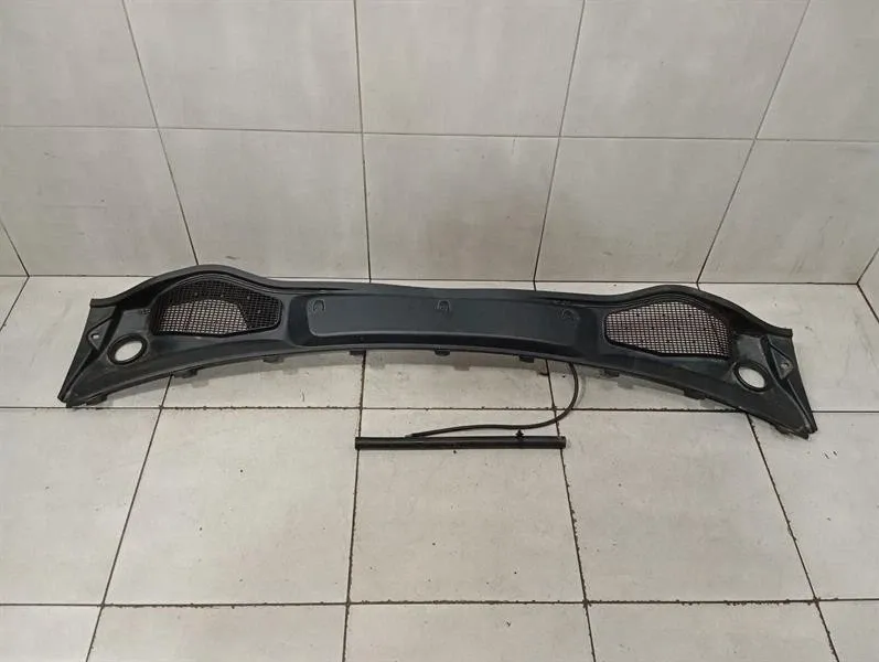 ASTON MARTIN DBS SUPERLEGGERA AM7 COWL TRIM HY53-219000-AE RIGHT HAND DRIVE RHD-