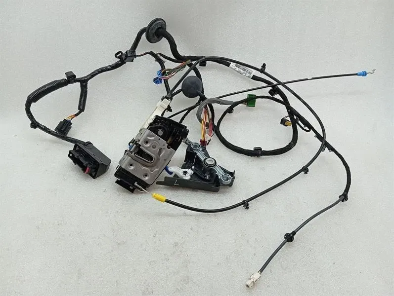 Aston Martin DBS SUPERLEGGERA AM7 left door lock HY53-21813-AD door lock left-