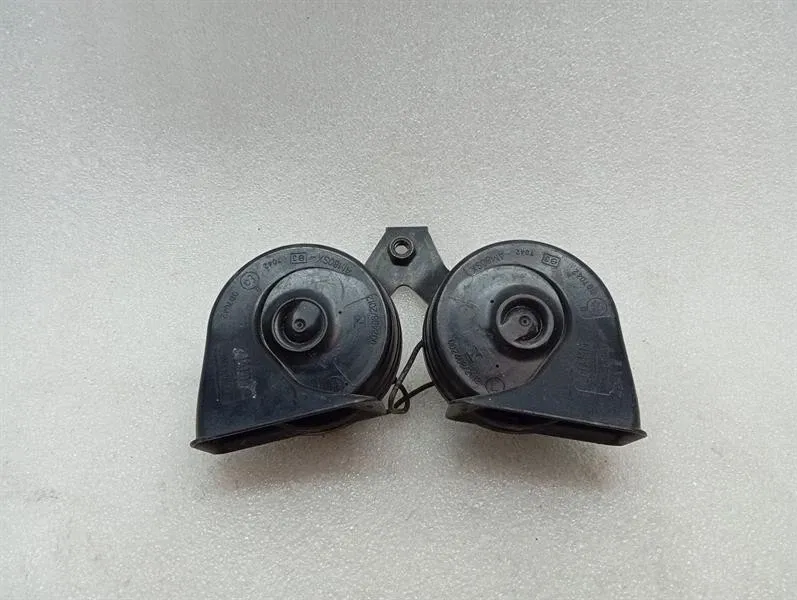 Aston Martin DBS SUPERLEGGERA AM7 18-24 Horn AD23-13A803-BB Horn Fanfare