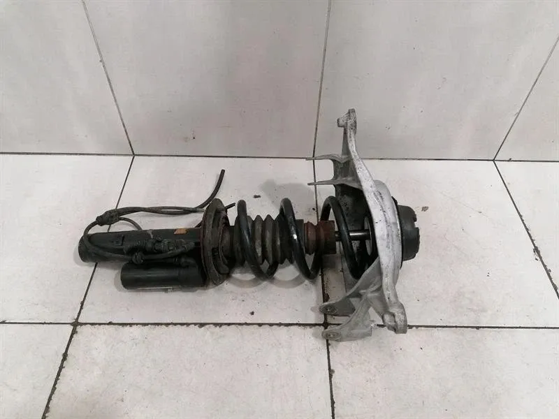 Audi RS5 8T shock absorber front 8K0412020 right shock absorber front right-