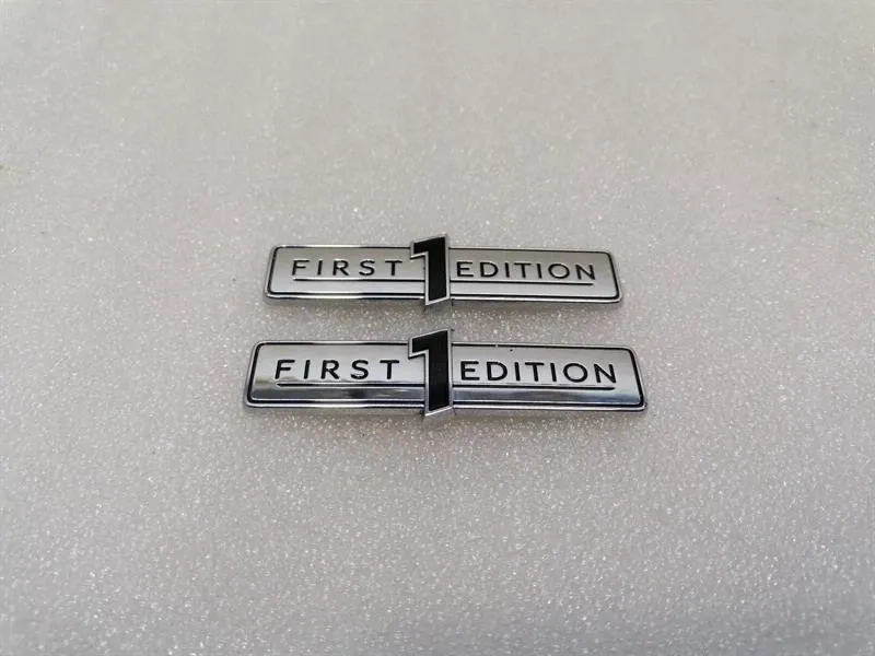 BENTLEY BENTAYGA 36A MK2 36A853683L Scratched Emblem Scratched FIRST EDITION -