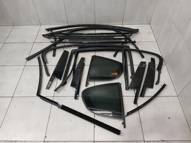 BMW 5 Series F90 G30 M5 Body Molding 51 33 7390121 Gloss Black SET Strip -