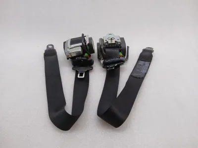 Porsche Boxster 987 front seat belt 98780303403 seat belt belt front -