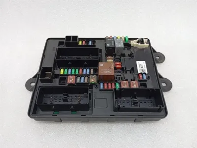 Chevrolet Corvette C7 Fuse Box 23263496 Fuse Box JUNCTION-