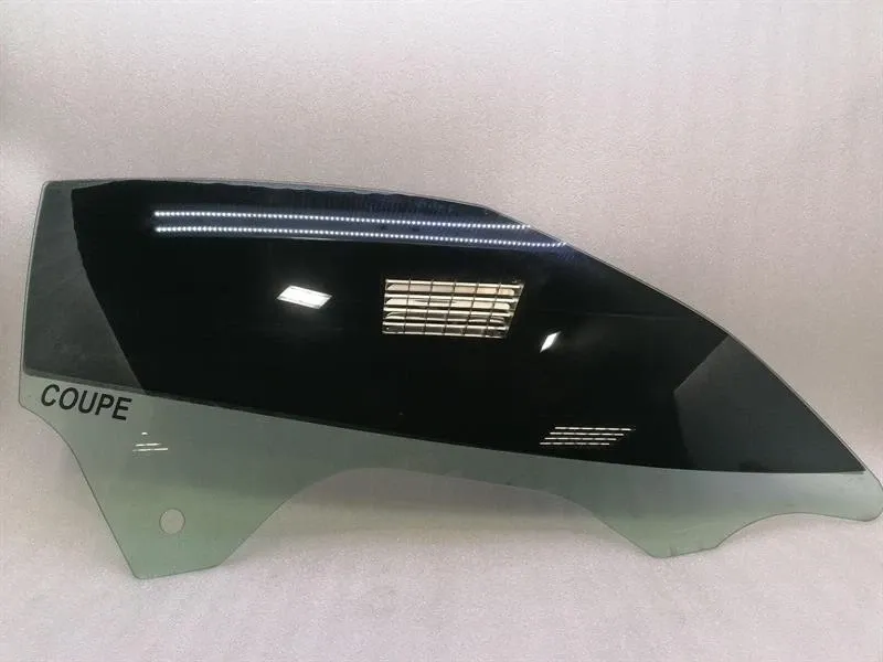 Chevrolet Corvette C7 right front door glass 84299349 door window front right-