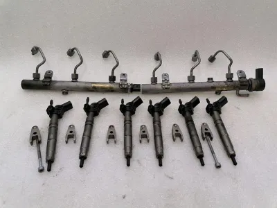 MERCEDES W219 M642 Fuel Rail A6420702695 Fuel Injector Injector A642070-