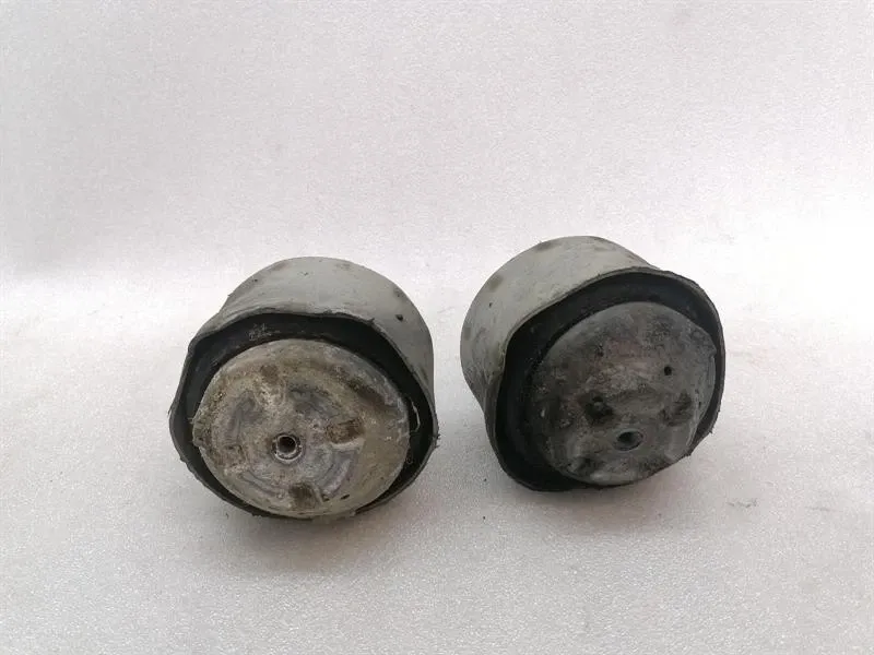 Mercedes CL W216 engine mount set A2212408017 engine mount set A2212402917-
