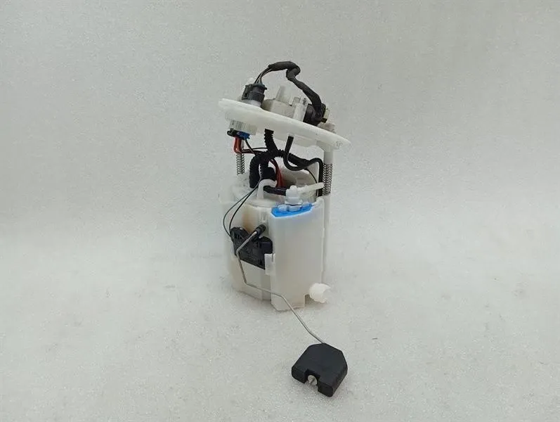 Mercedes C Class W205 C63 AMG Fuel Pump Electric A2054708501 Fuel Pump -