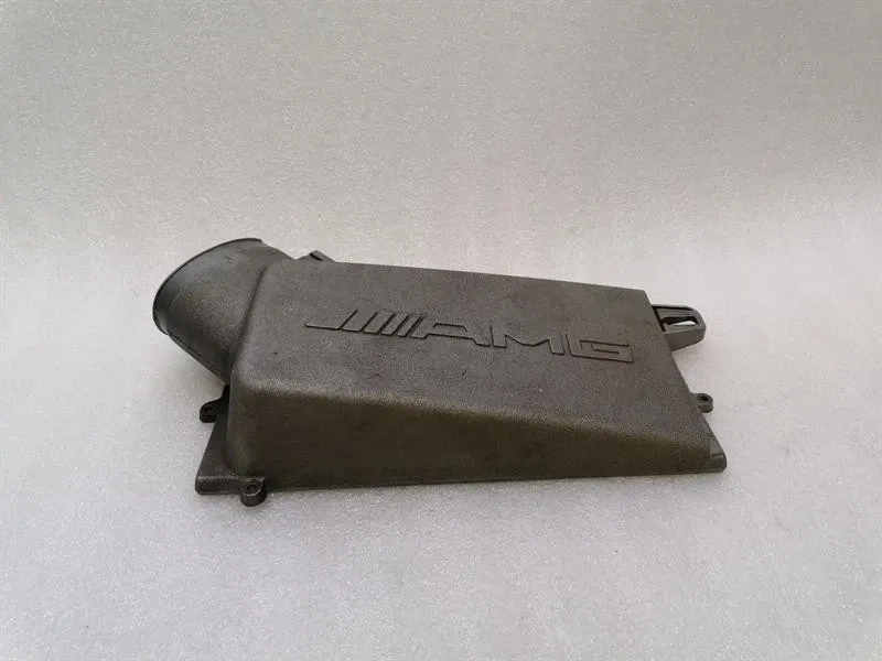 Mercedes W204 AMG Right Airbox Cover A1560900401 Air Filter Cover Right-