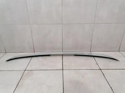 Mercedes SL R230 rear spoiler Taiwan rear spoiler defect-