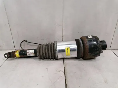 Mercedes CLS W219 shock absorber front right A2113208413 shock absorber front-