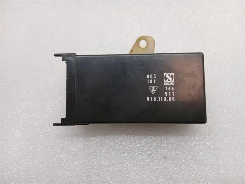 Porsche 911 1984-1989 Electronic Module 91161811300 Central Locking Control Unit -
