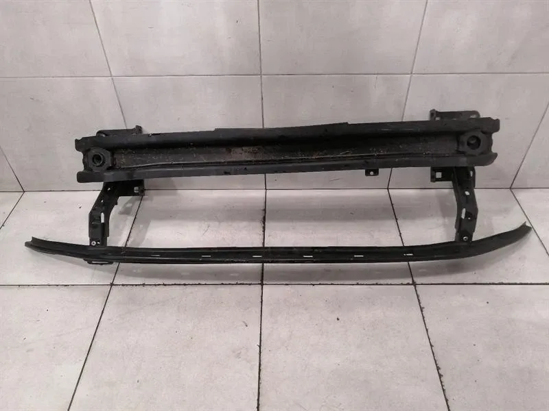 VW Golf 8 front bumper beam 5H0807111 VW Golf 8 front bumper carrier-