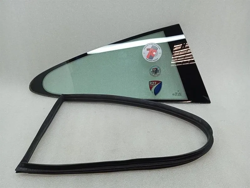 Porsche 911 996 right rear 1/4 glass 99654311203 door window 1/4 rear RH-